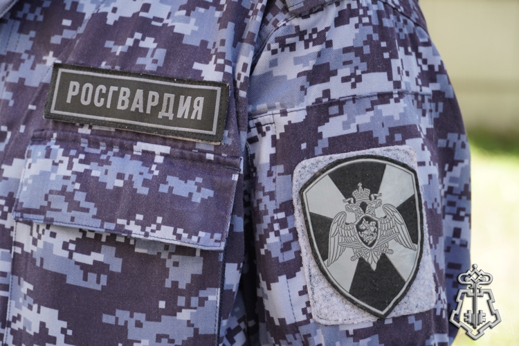 В Пскове сотрудники вневедомственной охраны Росгвардии задержали подозреваемого в краже