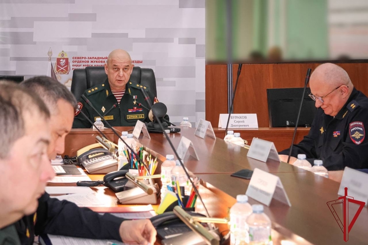 В Росгвардии обсудили обеспечение безопасности новогодних праздников