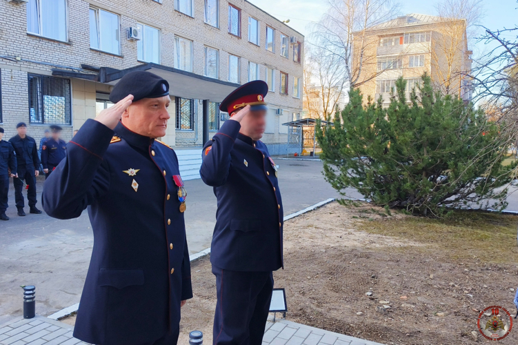 В День войск национальной гвардии росгвардейцы почтили память погибших