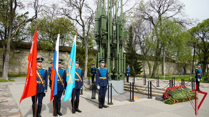 В Пскове росгвардейцы приняли участие в торжественно-памятной церемонии