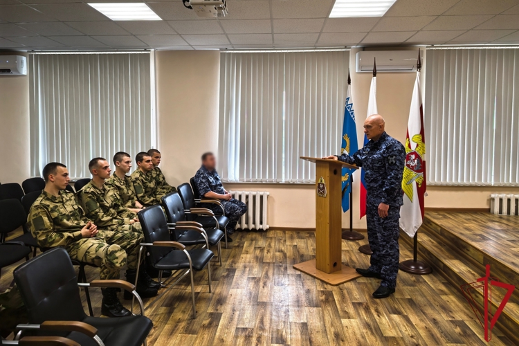 Призывники из Псковской области отправились на службу в воинские части Росгвардии